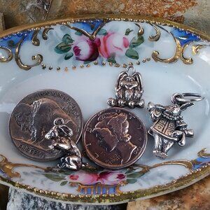 Alice in Wonderland S.S White Rabbit Charm Lot
